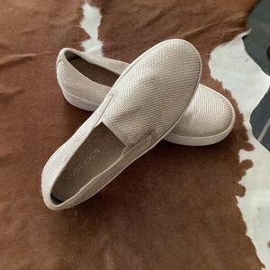 J Slides Women Platform slide Ons